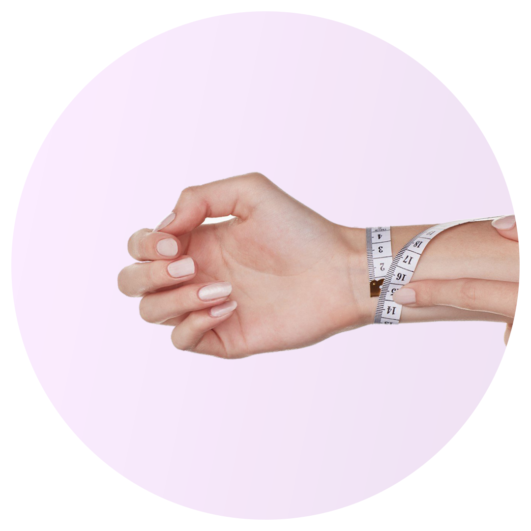 Wrist Size Guide for Bracelet using a measuring tape | Maison de Crystal