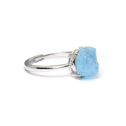 Aquamarine Ring for Courage, Self-expression and; Intuition | Dubai | Maison de Crystal